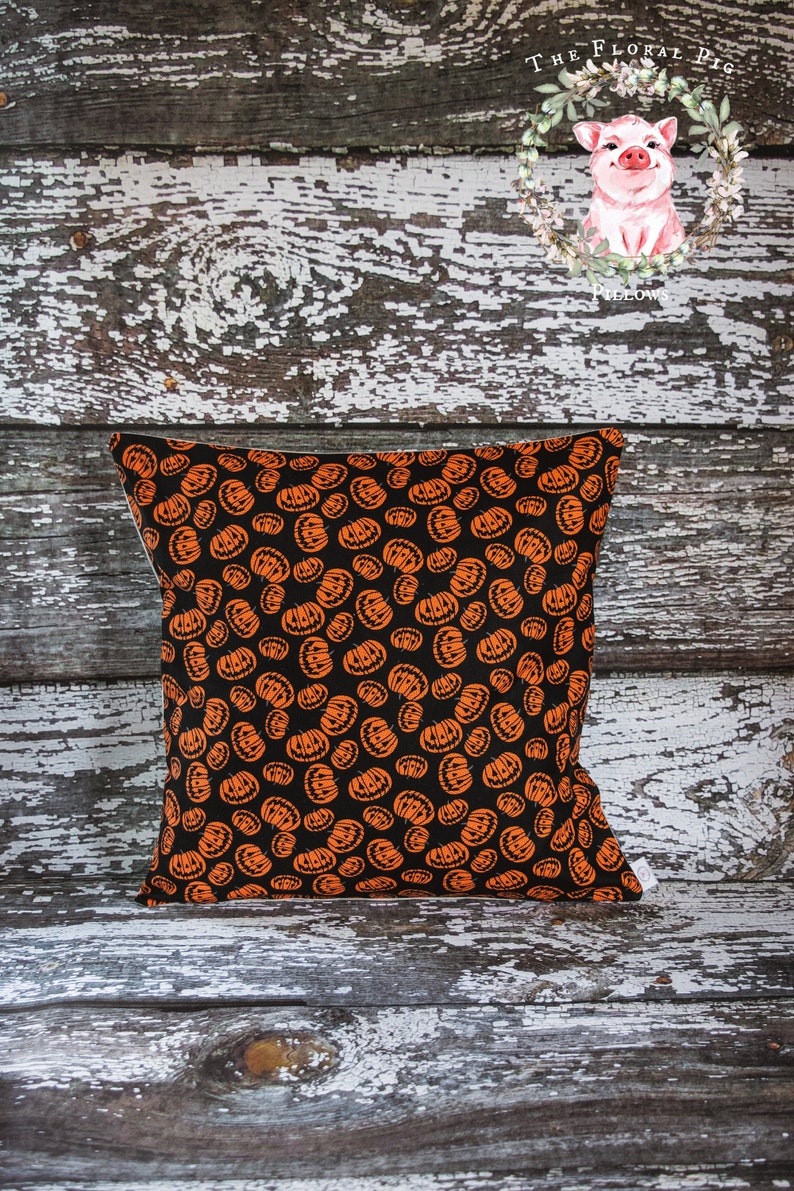 FARMHOUSE Accent Pillow Cover 18X18~Black with ORANGE Jack O/' Lantern Print~Pumpkin~Canvas Backed~Fall~Halloween~Autumn