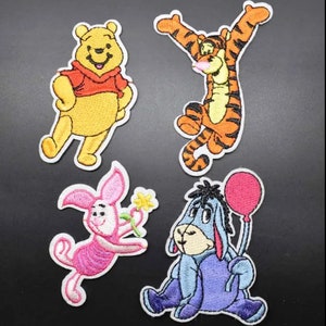 Iron on patches - WINNIE THE POOH WINNIE & TIGGER Disney - yellow -  7,5x6,4cm - Application Embroided badges