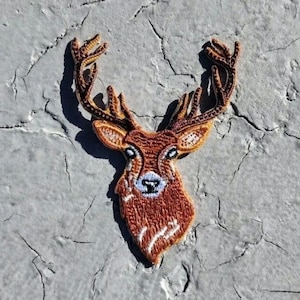 Deer Embroidered iron-on patches applique hunting antelope game animals clothing sticker hunters patch small 3X2