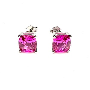 Boucles d&#39;oreilles saphir roses fabriquées à la main en argent sterling 925, pierre de naissance de septembre