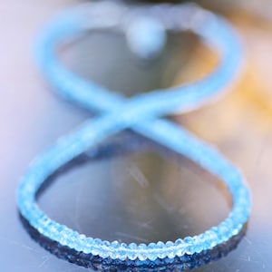 Collana con topazio azzurro svizzero e celeste – Bellezza di pietre preziose da 50 carati in oro bianco 14 carati, collana convertibile o bracciale