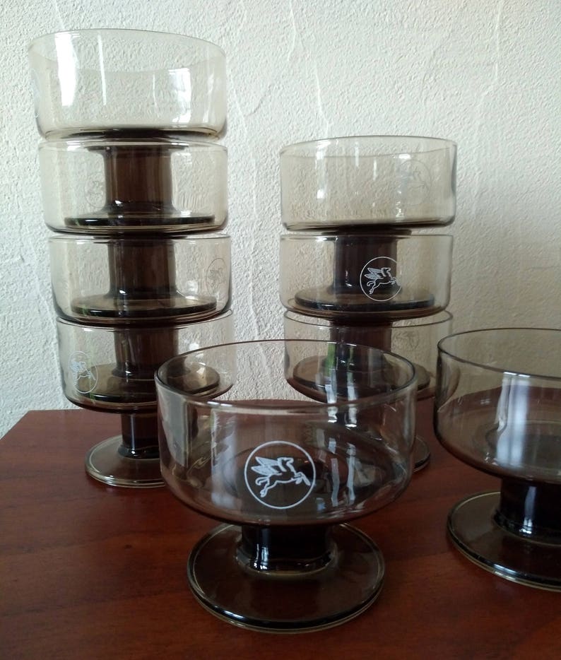 Lot De 9 Verres Rouges Vintage Années 70 - Coupes à Champagne BP - Fabrication Française