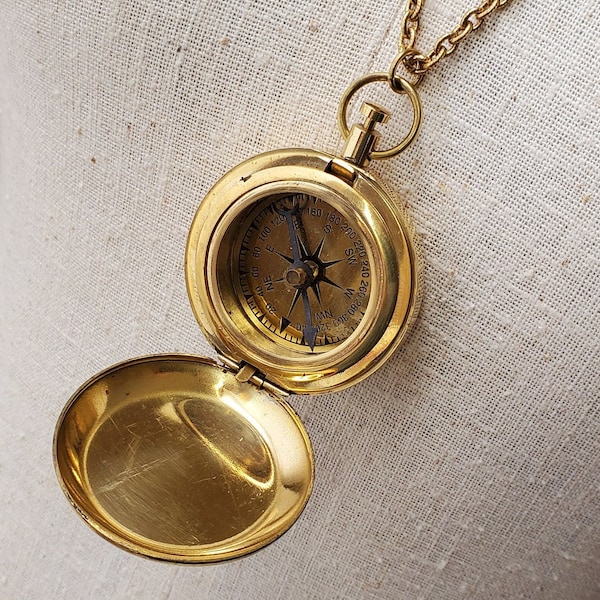 CLOSEOUT Large Vintage Style Compass Necklace Push Button Lid Steampunk Jewelry, Compass Pendant READ Descritpion of Compasses