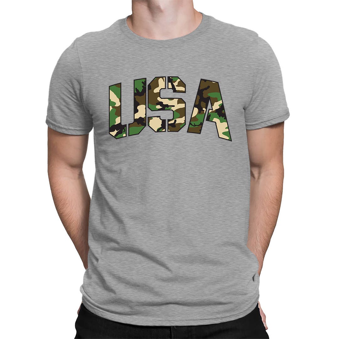 USA Vintage Camo Camoflauge Letters Patriotic Patriotism Men's T-shirt ...