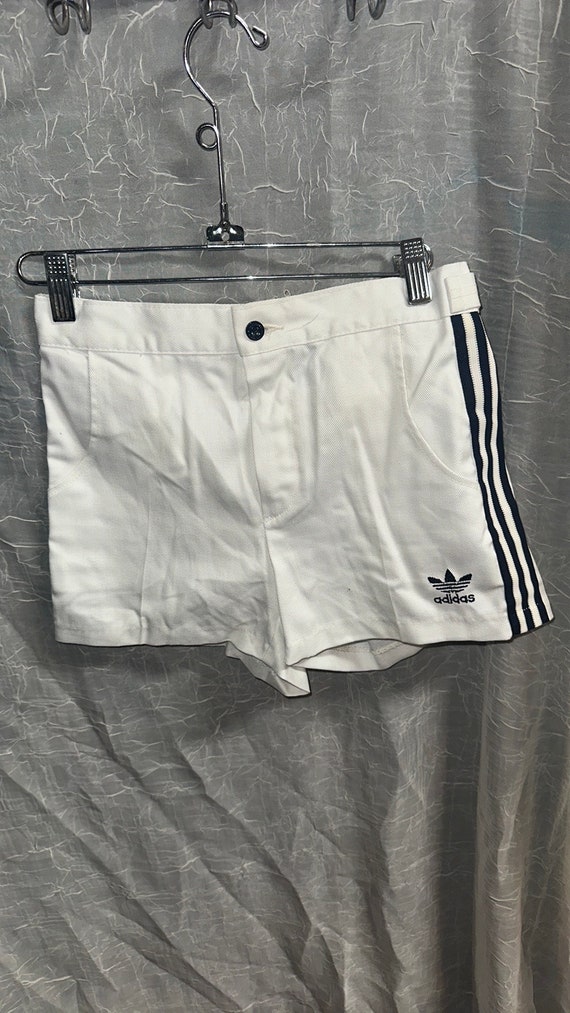 Vintage white preppy IZOD Lacoste shorts, made in 