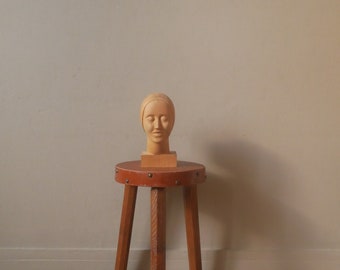 Carved head minimalist wooden sculpture head of Scandinavian woman second hand object Scandinavian countryside decoration