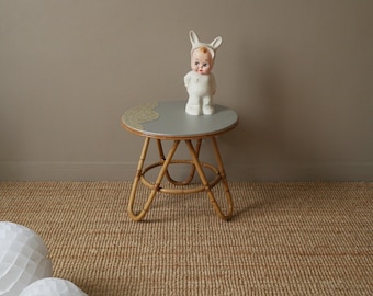 Table de chevet tripode en rotin vintage mobilier créateur bambou osier