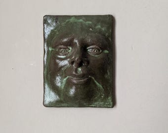 Céramique artisanale murale curiosité