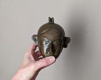 Boite en bronze ancienne Inde tête visage