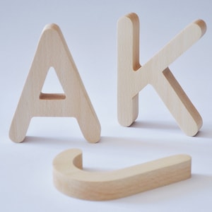 Letras de madera, para la pared, letras de madera, nombre niño, decoración, decoración pared, madera maciza clara, madera natural, accesorios boho ecológicos