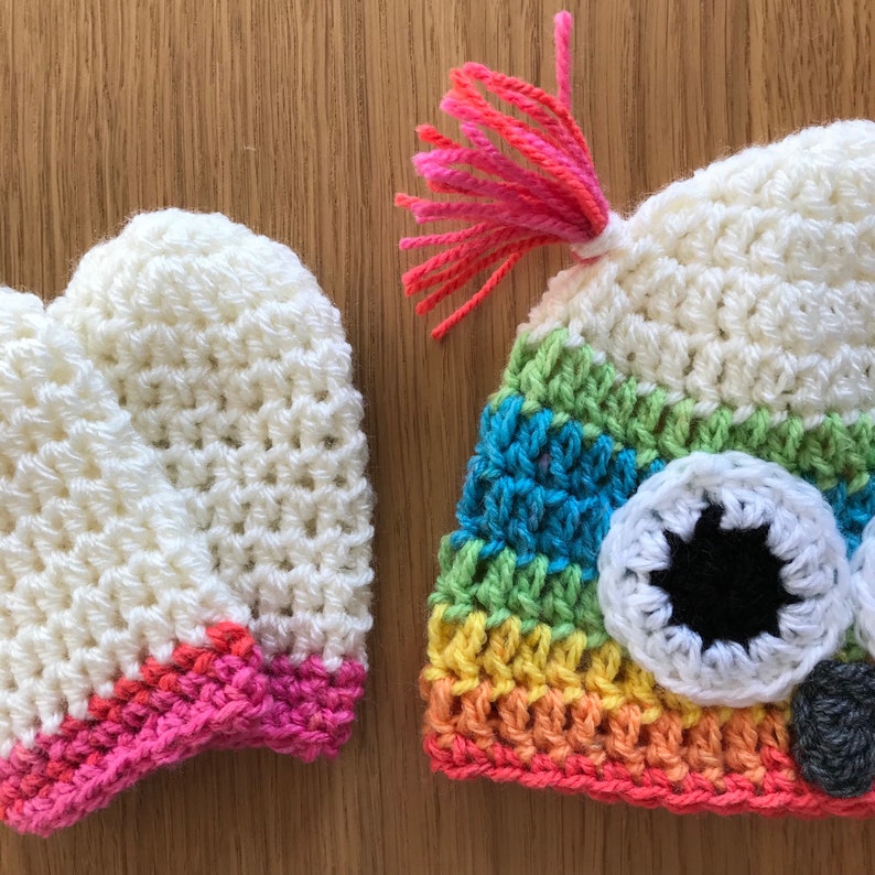 Rainbow owl hat and matching mittens set!