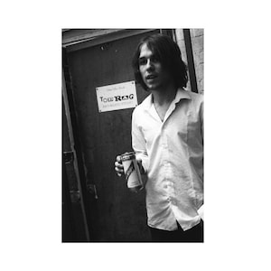 8 x 12 pulgadas THE CRIBS, fotografía firmada por la reconocida fotógrafa de rock &#39;n&#39; roll Ami Barwell