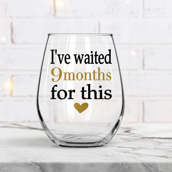 Regalo para la nueva mamá, Copa de vino para la nueva mamá, Regalo para la nueva mamá, Vino para la nueva mamá, Regalo para baby shower, ¡Llevo 9 meses esperando esto!, Futura mamá, Regalo para ella