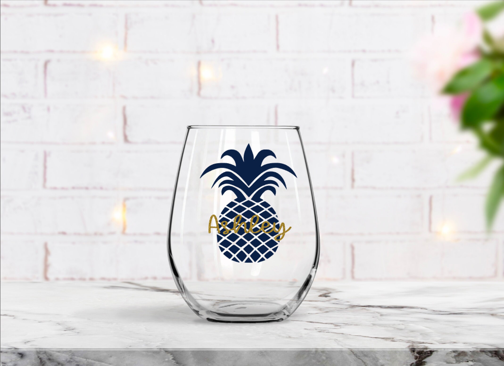 Pineapple Wine Glass Personalized Wine Glass Pineapple Gift Etsy