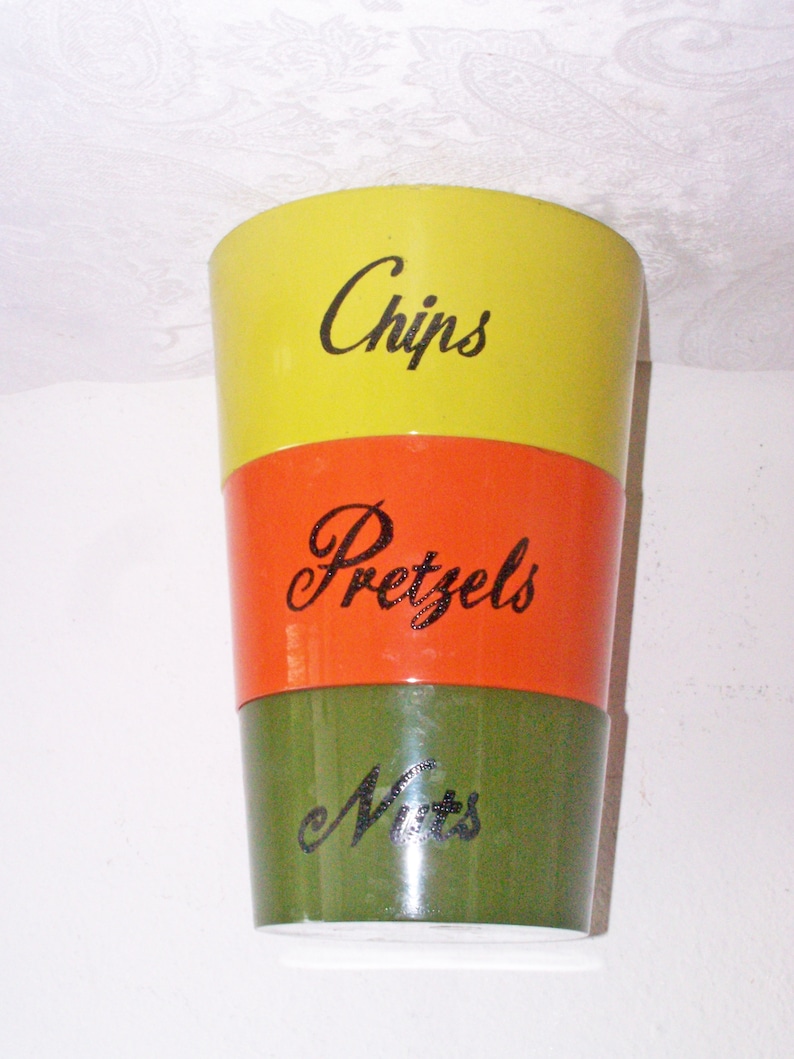 Chips Pretzels and Nuts 3 Piece Hard Plastic Snack Set