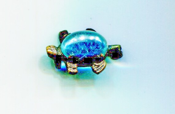 TINY TURTLE PIN With Blue Plastic Shell - image 1