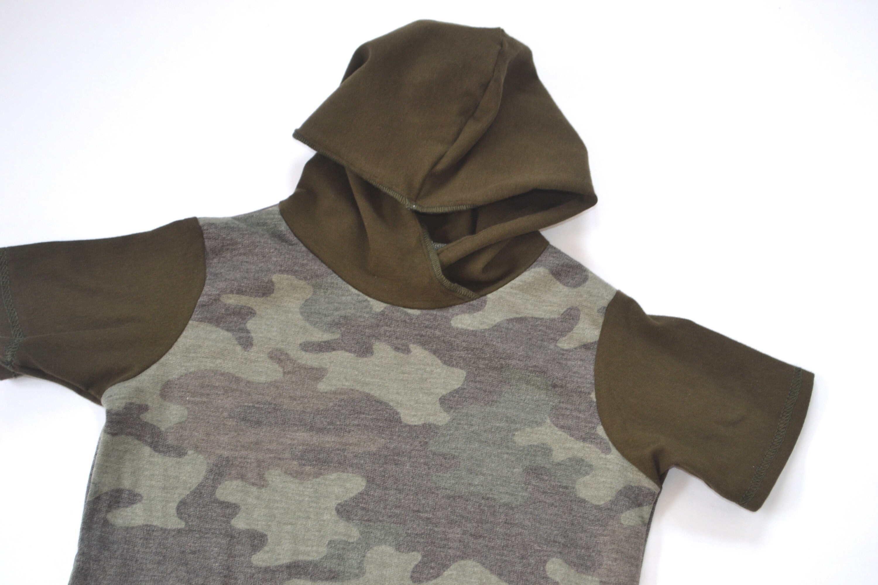 camo short sleeve hoodie