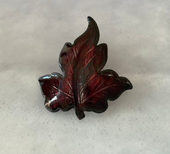 Maple Leaf Pin - image 1