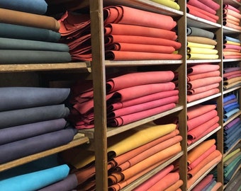 Vegetable Tanned Leather French chèvre chagrin CRISPE goatskin full grain aniline 5-6 sq ft / 0,45-0,55m2 / fianoleather