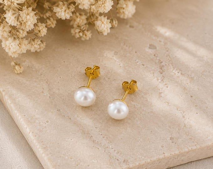 Margot Freshwater Pearl Stud Earrings | Gold Plated Sterling Silver, 7mm Pearls