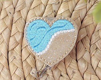 Porta credencial retráctil con forma de corazón de océano, porta credencial con forma de olas de océano, porta credencial con forma de corazón de playa, porta credencial con forma de corazón de playa, porta credencial para profesor, porta credencial para enfermera