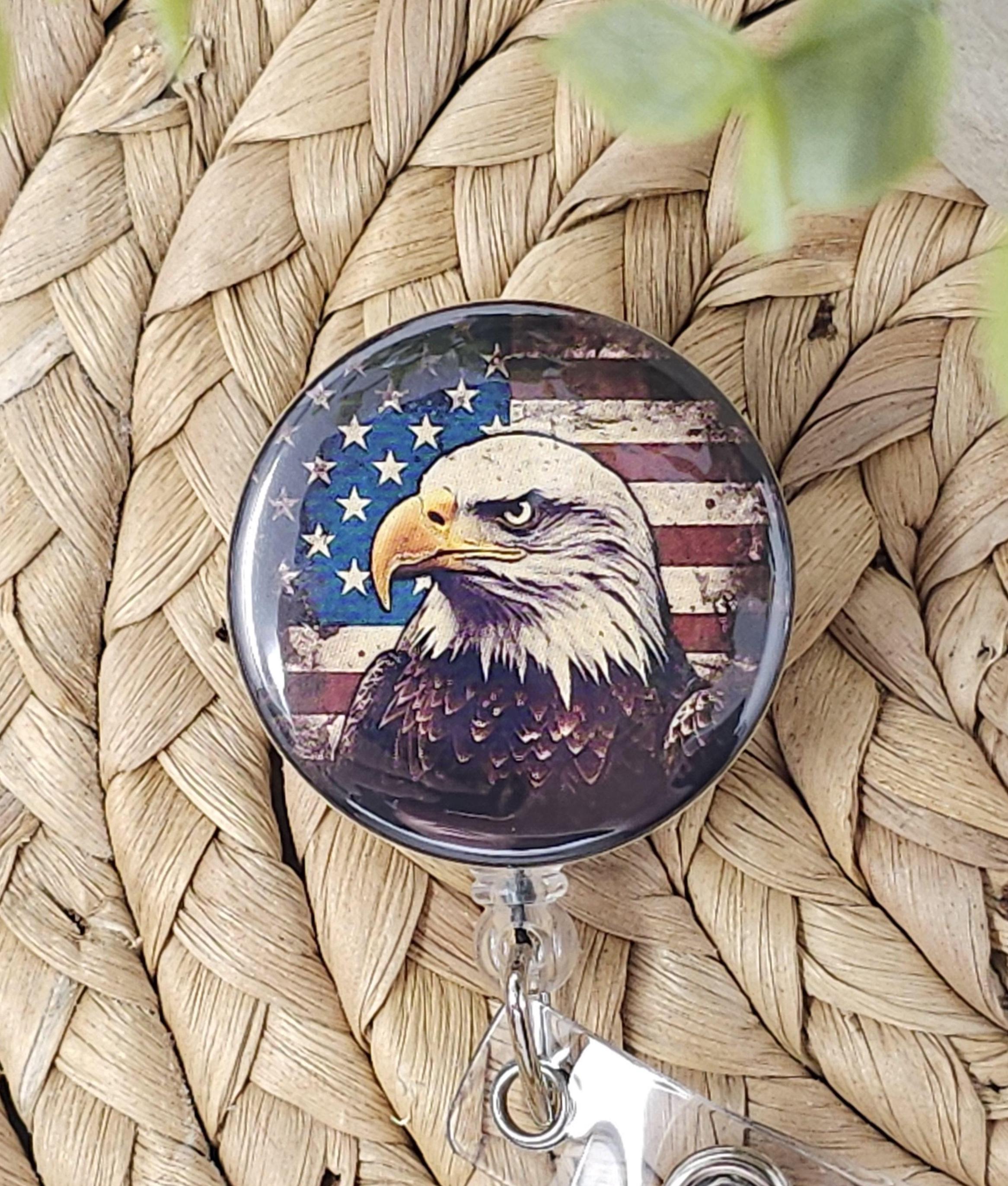 ハクトウワシのボタンバッジホルダー、ハクトウワシの格納式バッジ