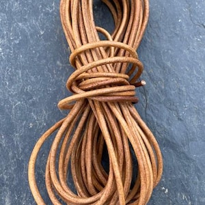 Dog Show Lead - Round, 4mm Leather with a Trigger Clip Tan Brown