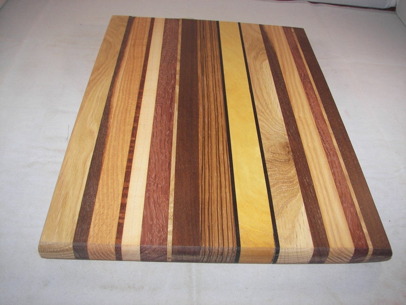100/_1338 Large Wood Cutting Board Serving Board