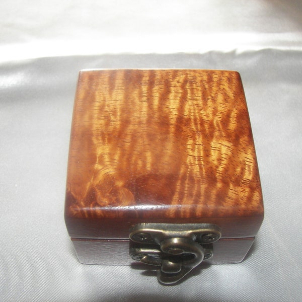 Exotic Curly Koa Ring Box  [100_4604]