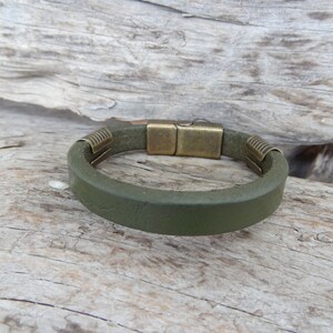 Eye of Protection Bracelet Olive Green Silver