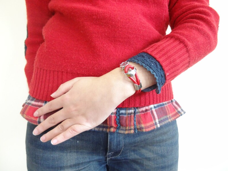 Couples Bracelet Gift for Him Unisex Cuff Bracelet Red Leather Bracelet Chrome Wheel Anchor Clasp Gift for Her Blue Leather Bracelet