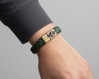 Braided Leather Bracelet, Green High Quality Leather, Music Note Bracelet, Bronze Magnetic Clasp, Gift for Him, Father's Day Gift