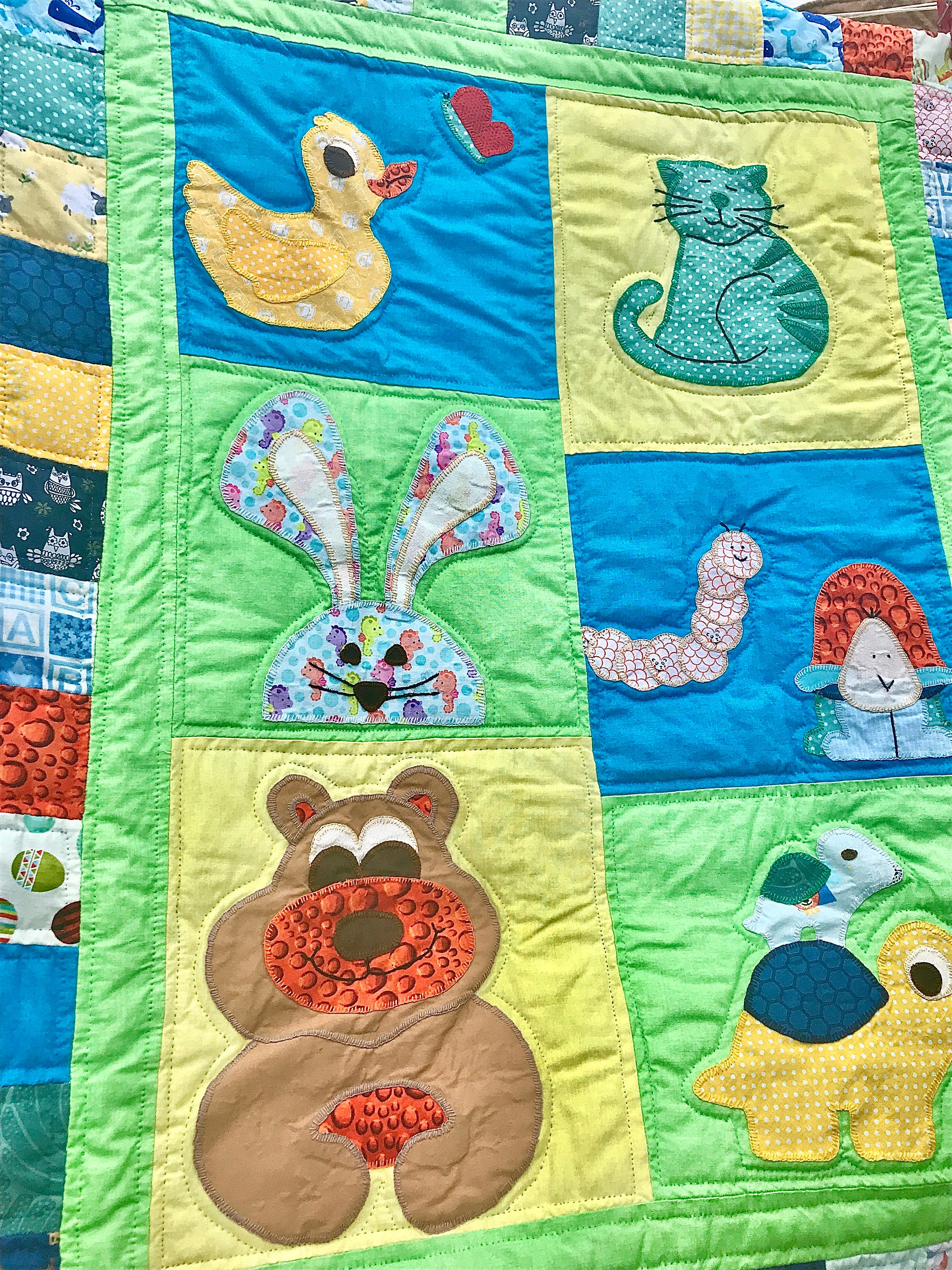 Couverture Matelassee Cousue De Bebe Mignonne De Main Ou Tapis De Jeu Couverture Matelassee Cousue De Bebe Mignonne De Main Ou Tapis De Jeu