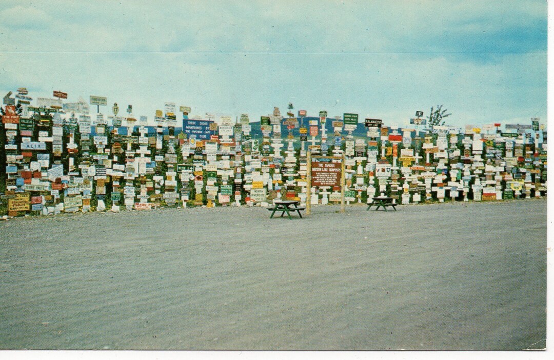 Watson Lake Signposts WATSON LAKE Yukon CANADA Postal Tarjeta Etsy España