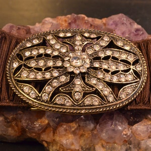 Brown Stretch Belt, Brass Toned Buckle, Floral, Crystal Detail, Flower, Women&#39;s Stretch Belt, One Size, Trendy, Every Day, Accessories, Boho