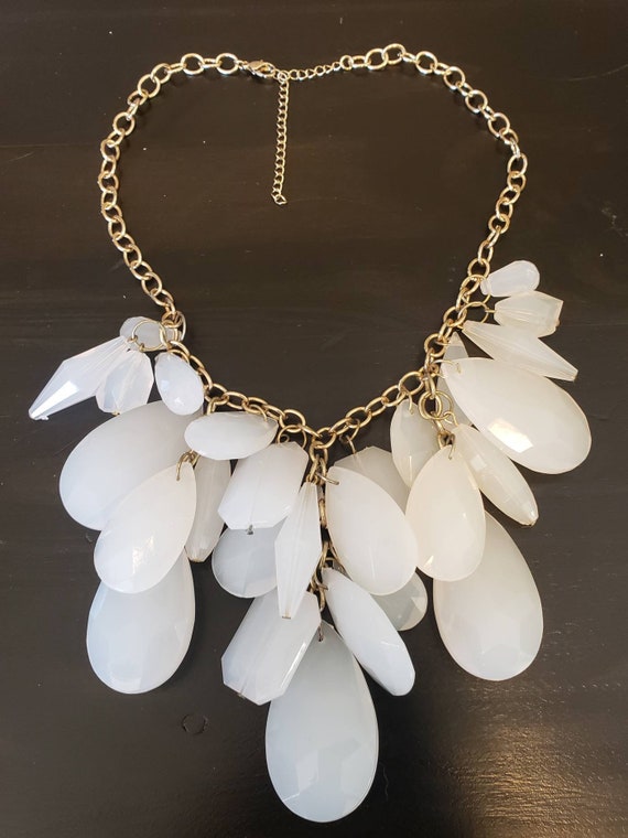 Teardrop statement best sale necklace