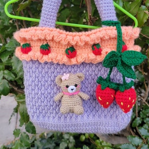 Cute Crochet Strawbeary bag, Strawberry Purse, crochet bag, Adorable bear bag, crochet purse, Kawaii bear, amigurumi bear, kawaii purse