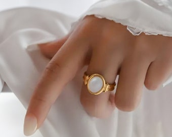 Gold Pearl Ring , Waterproof , High Quality Wedding Gift.