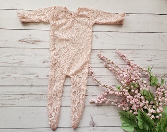 Lace Newborn Romper.  Newborn White Romper.  Newborn Lace Romper Set. Newborn Photo Props.  Newborn Photo Outfit. Newborn Girl Lace Romper