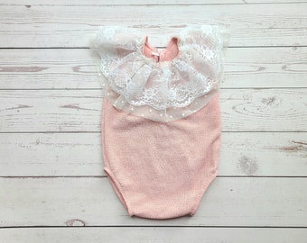 Lace Newborn Romper.  Newborn Pink Romper.  Newborn Lace Romper Set. Newborn Photo Props.  Newborn Photo Outfit. Newborn Girl Lace Romper