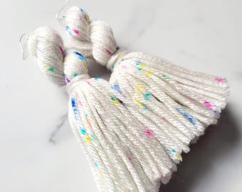 White Tie Dye Tassel Yarn Earrings