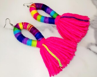 Rainbow Loop Pink Tassel Yarn Earrings