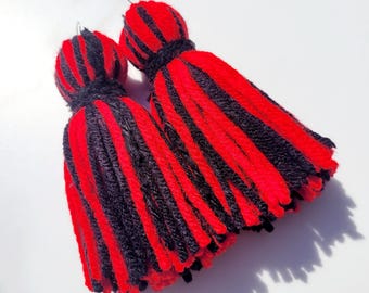 Atlanta Falcons Black and Red Tassel Yarn Earrings