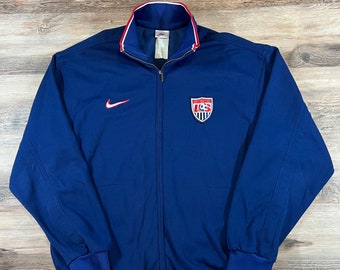 90s Vintage NIKE TEAM USA Soccer Futbol Track Jacket Warm Up Sweatshirt Full Zip Navy Blue Embroidered Spellout Striped Workout Retro Jumper