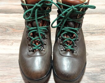 Vintage ASOLO Leather Hiking Boots: Goretex Vibram, Size 7.5