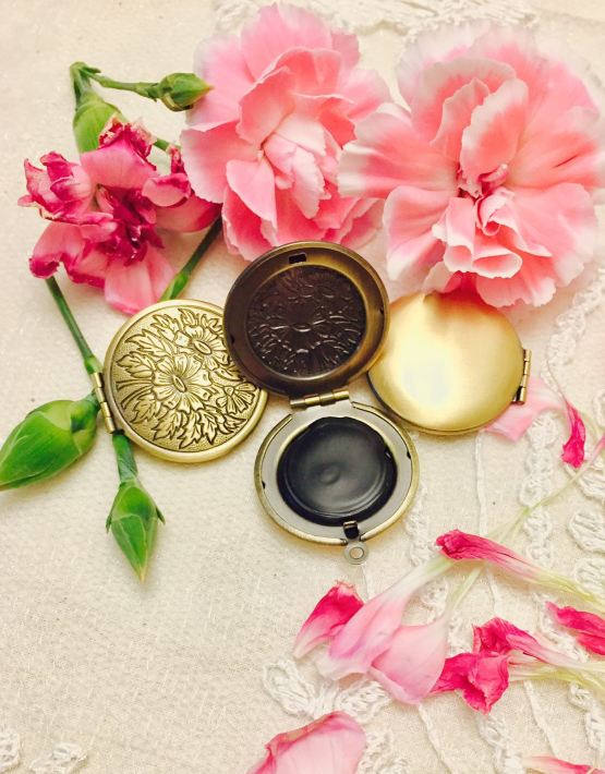 Kajal Kohl 100% Natural Eyeliner