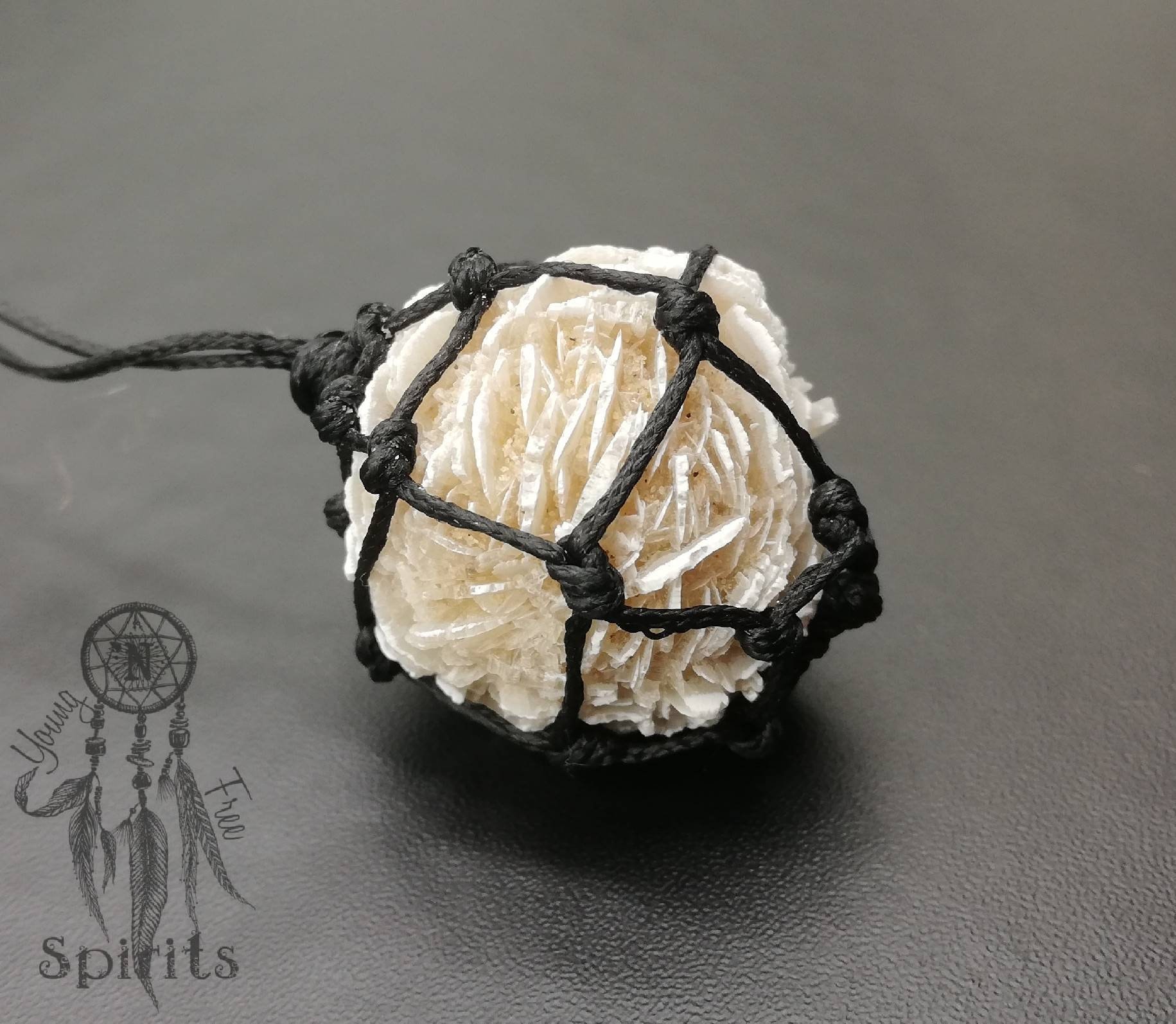 Desert rose crystal - Etsy 日本