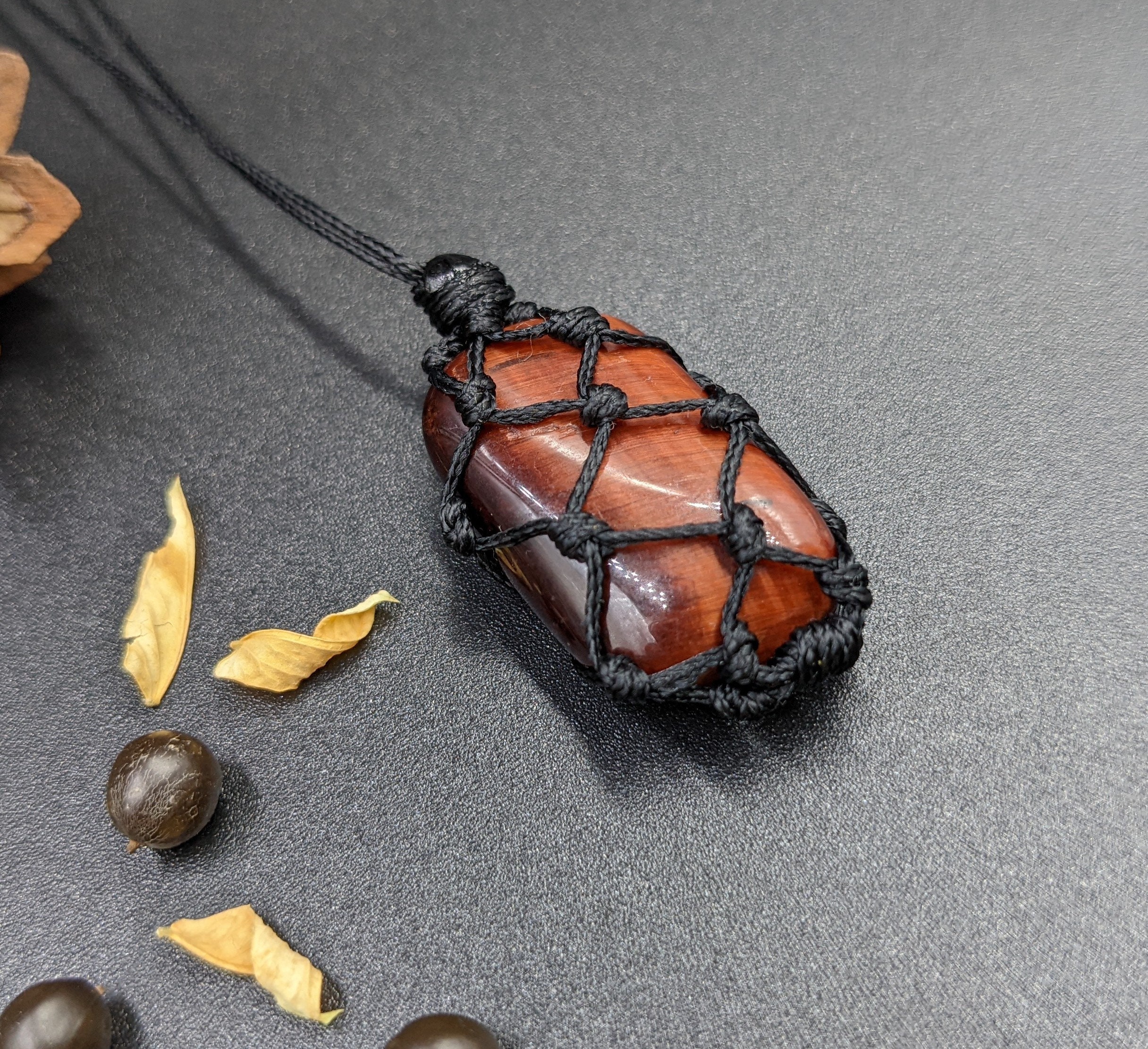 Red Tiger Eye Stone, Necklace for men, for women, bull's eye natural gemstone, Shamanic healing energy, Reiki root chakra, Power, Confodence