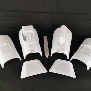 Bo Katan, Night Owl, Deathwatch, Mandalorian Armschienen + Handplatten 3D gedrucktes Kit