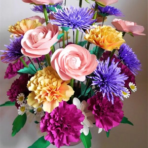 Dafne - Fiori di carta - Modelli - Video tutorial - Download immediato - SVG - Scan&Cut - Studio - Fai da te - Bouquet - Centrotavola - Fiori 3D